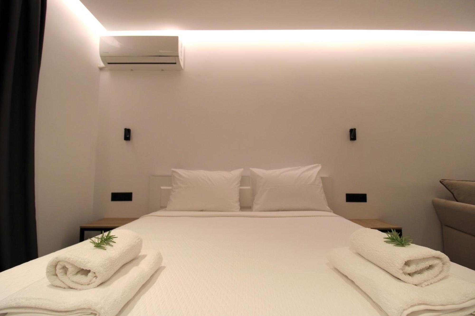 Melina'S Seaside Retreat Aparthotel Ксамил Екстериор снимка