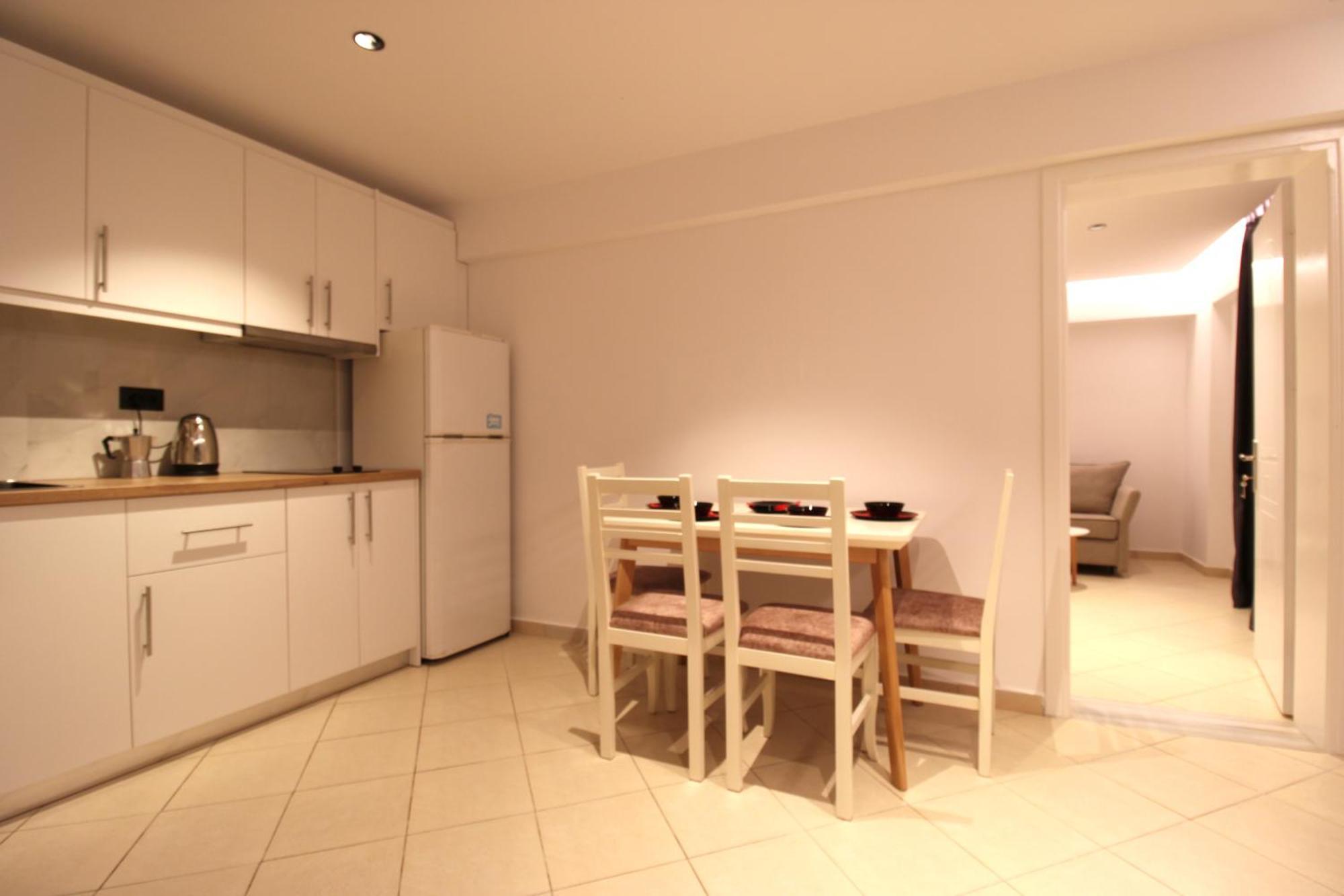 Melina'S Seaside Retreat Aparthotel Ксамил Екстериор снимка