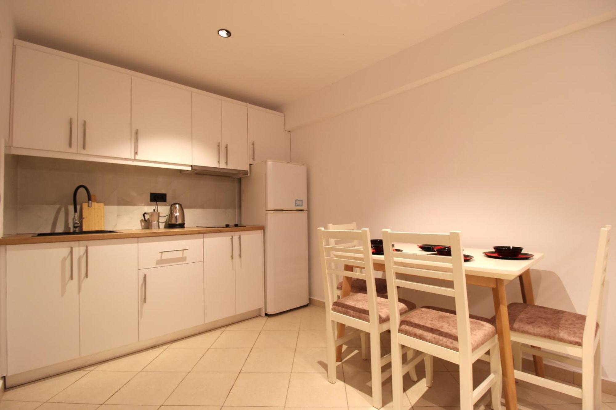 Melina'S Seaside Retreat Aparthotel Ксамил Екстериор снимка