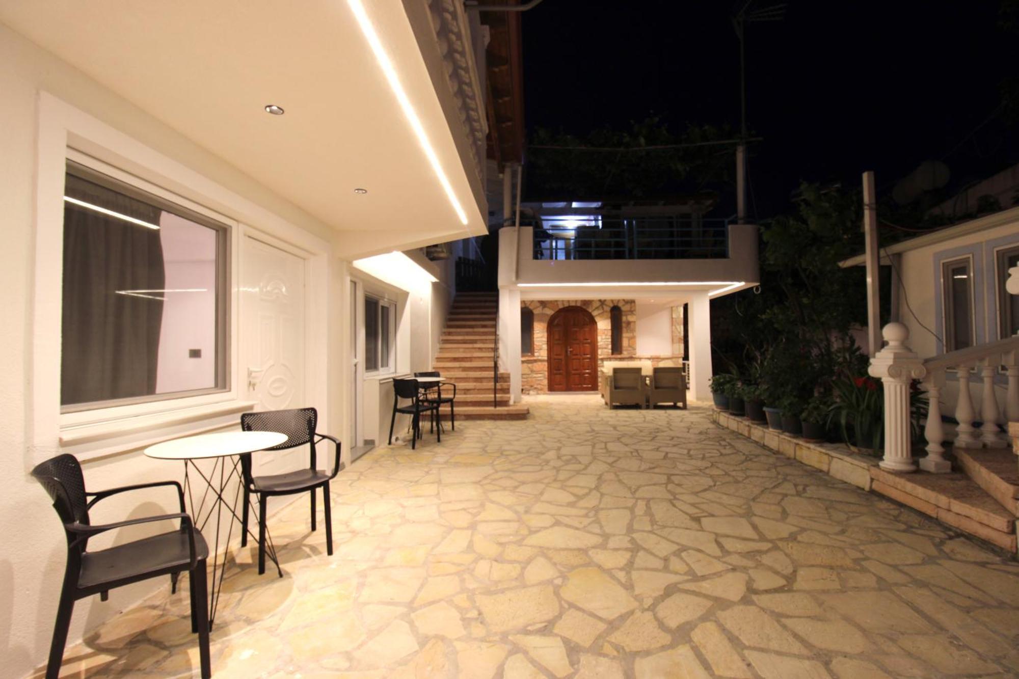 Melina'S Seaside Retreat Aparthotel Ксамил Екстериор снимка