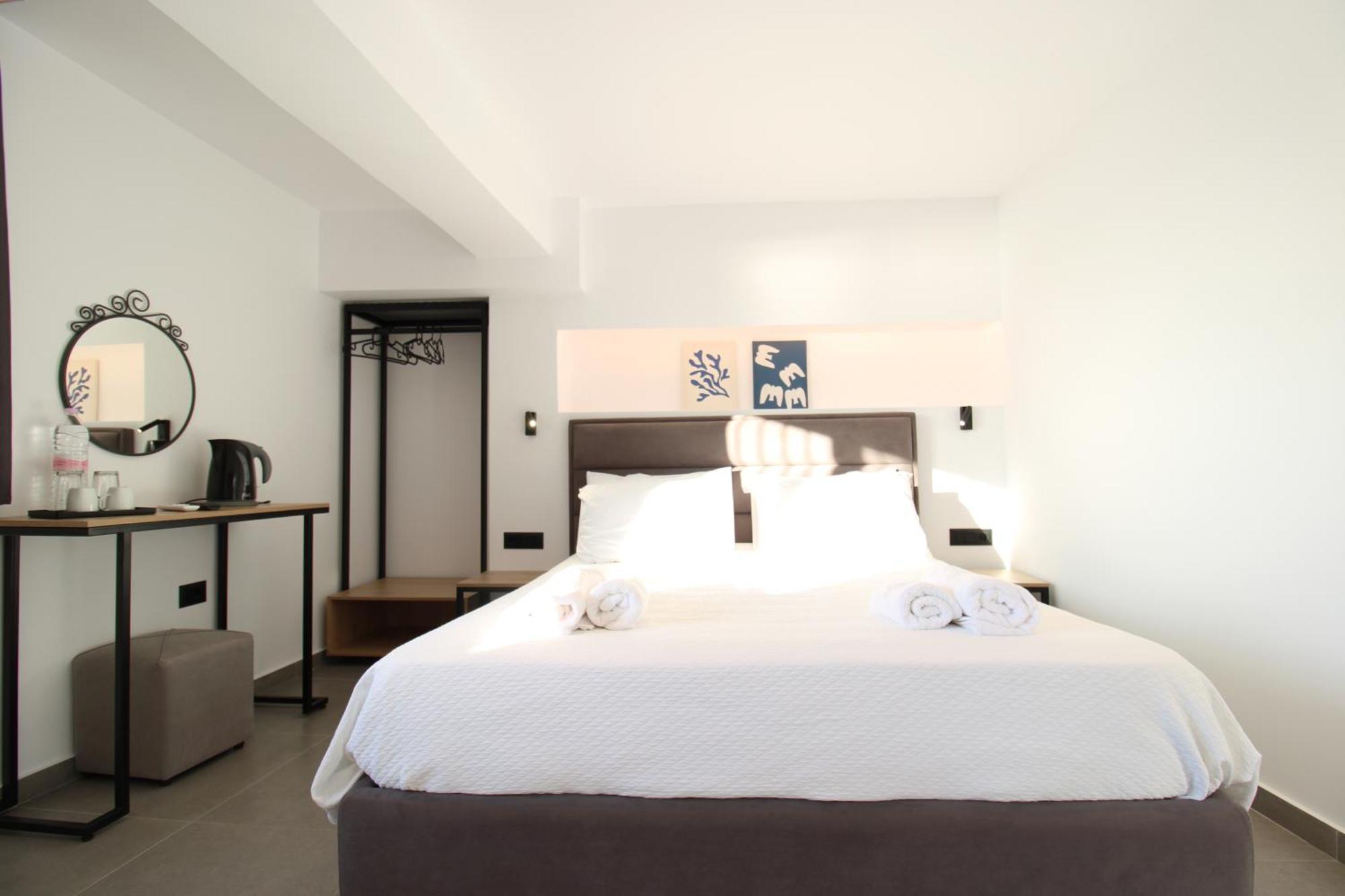 Melina'S Seaside Retreat Aparthotel Ксамил Екстериор снимка