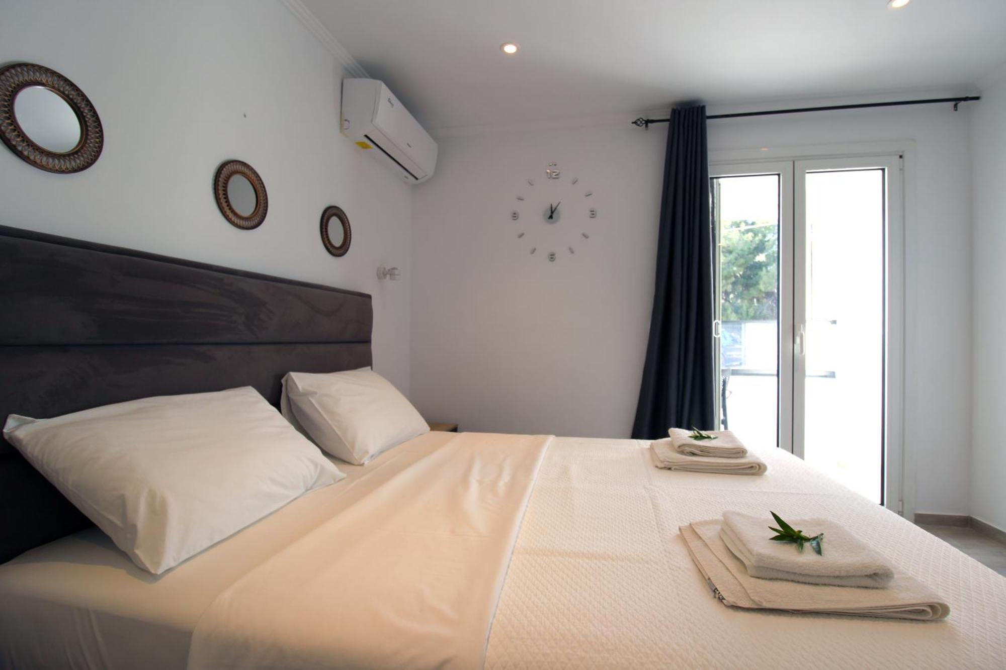 Melina'S Seaside Retreat Aparthotel Ксамил Екстериор снимка
